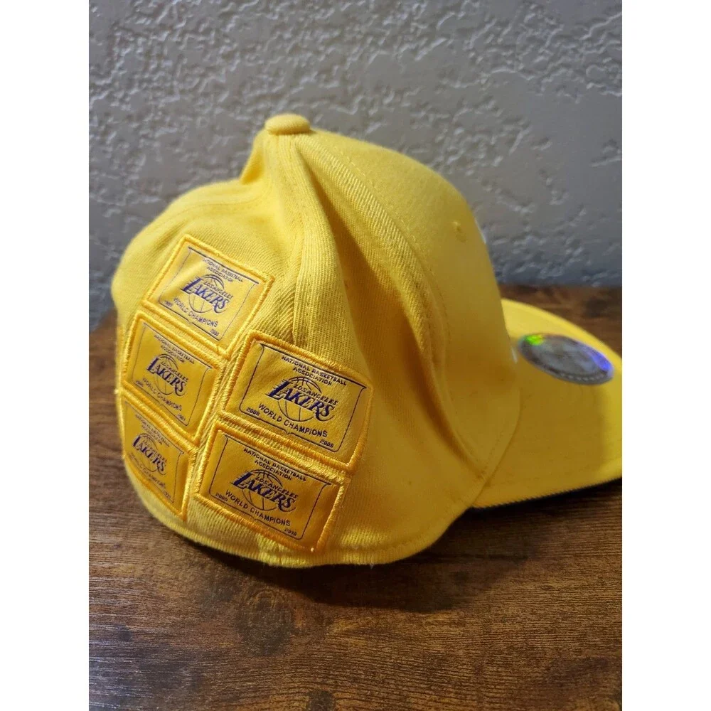 Adidas Los Angeles Lakers Mens Hat NBA Championship Patches Clima Lite Size L/XL